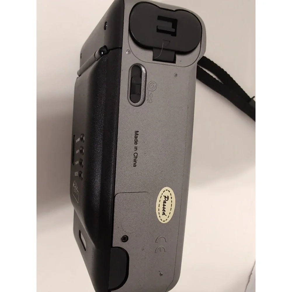 Bell & Howard 35mm Film Camera BF 905 Camera Big Finder Auto Focus RedEye Reduce